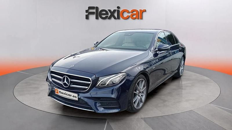 Usado Mercedes E220 194 CV (142 kW) 2020 Azul Berlina