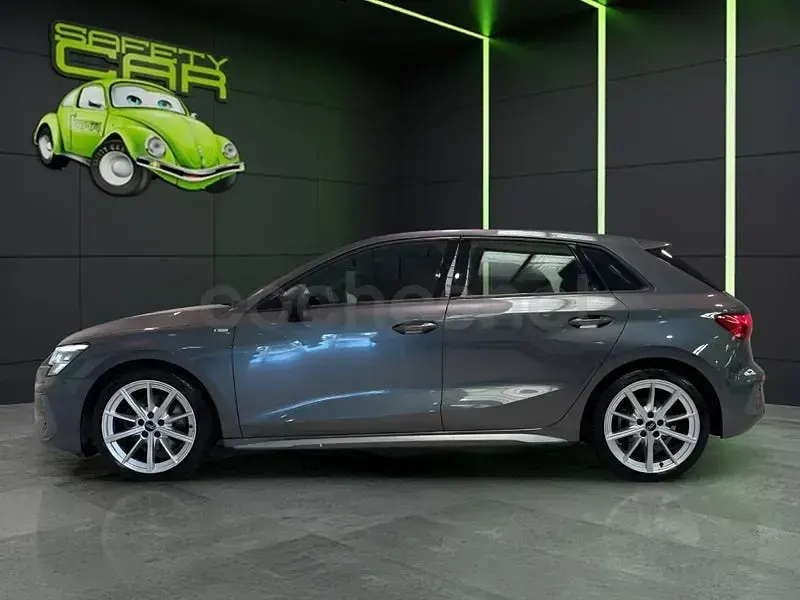 Usado Audi A3 S-Line 150 CV (110 kW) 2021 Gris / plata Berlina