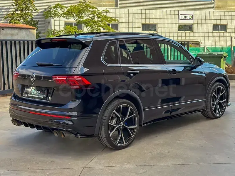 Usado VW Tiguan R 320 CV (235 kW) 2023 Negro SUV