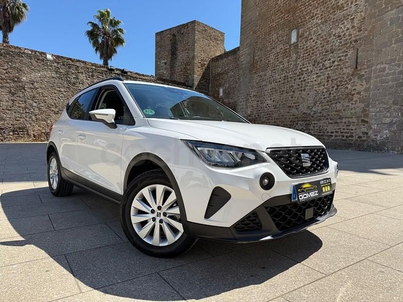 Usado Seat Arona Style 95 CV (69 kW) 2024 Blanco SUV