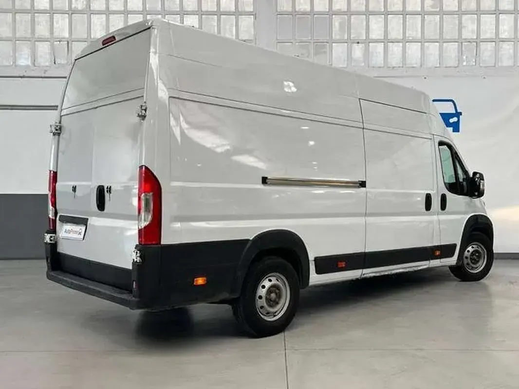 Usado Fiat Ducato 129 CV (94 kW) 2018 Blanco Van