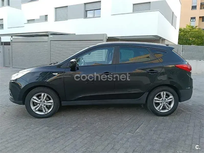 Usado Hyundai ix35 Comfort 136 CV (100 kW) 2012 Negro SUV