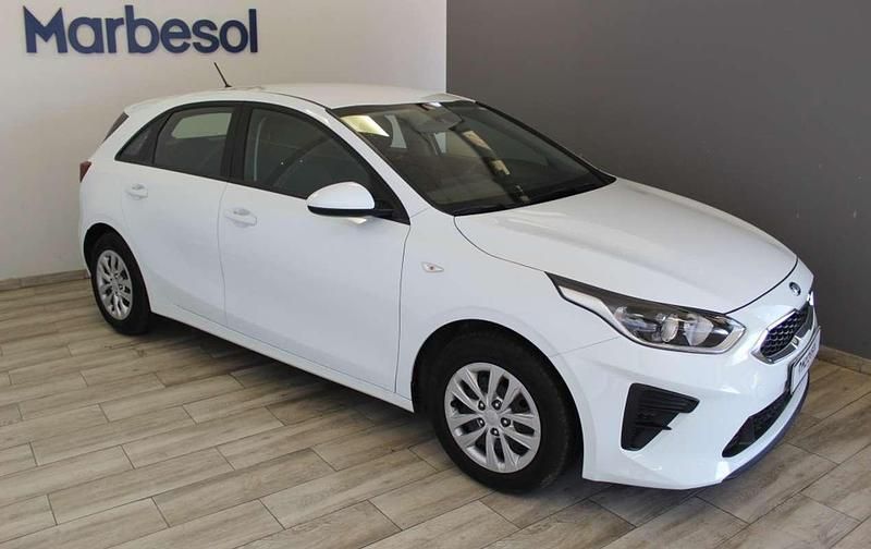 Usado Kia Ceed 120 CV (88 kW) 2020 Blanco Utilitario