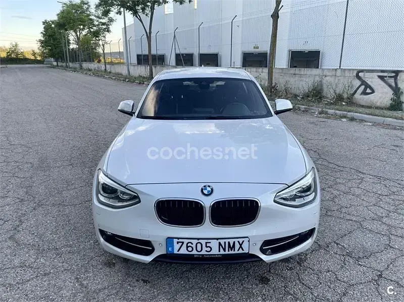 Używany BMW 118 Sport Line 170 KM (125 kW) 2012 Biały Hatchback