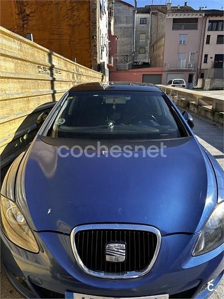 Usado Seat Leon Sport 140 CV (102 kW) 2007 Azul Utilitario