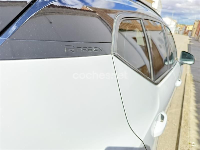 Usado Volvo XC40 R-Design 156 CV (114 kW) 2018 Blanco SUV