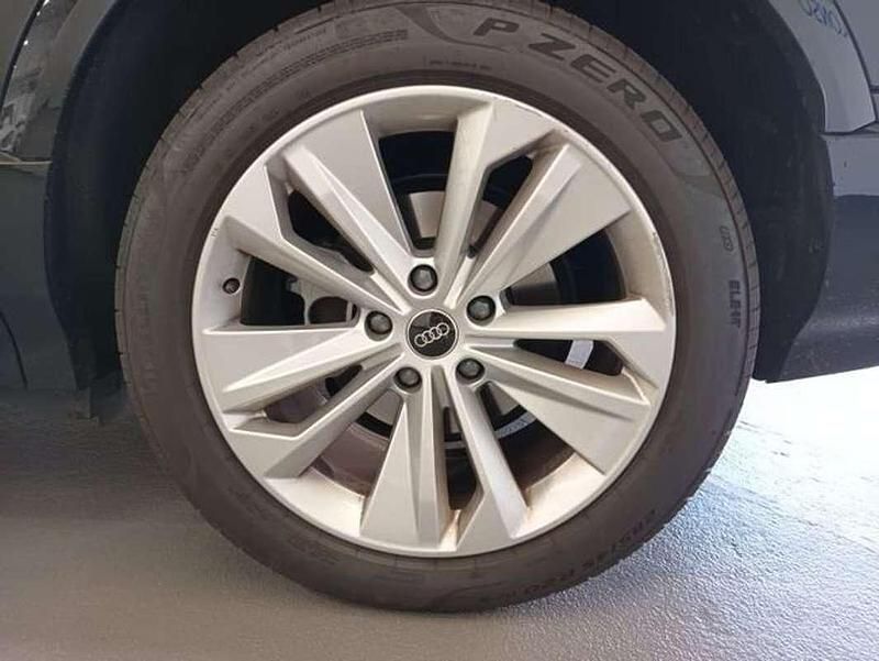 Usado Audi e-tron Sport 225 kW (306 CV) 2025 Negro SUV