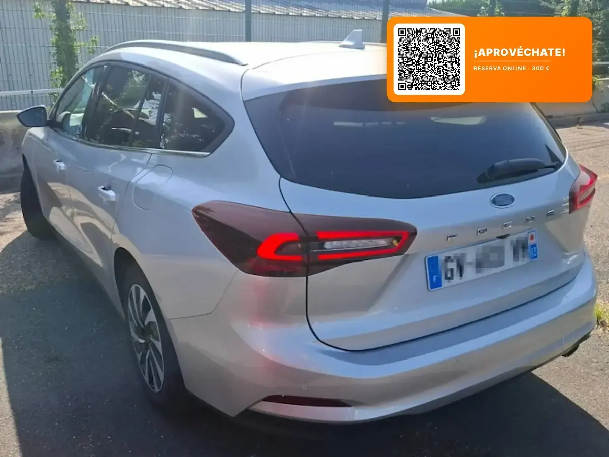 Usado Ford Focus Active X 125 CV (91 kW) 2024 Gris Utilitario