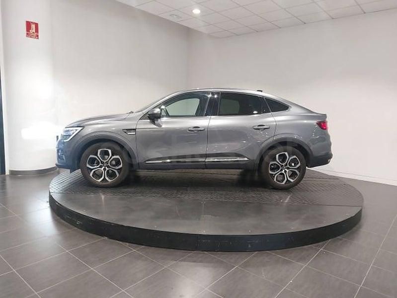Usado Renault Arkana Zen 140 CV (102 kW) 2022 Gris / plata SUV