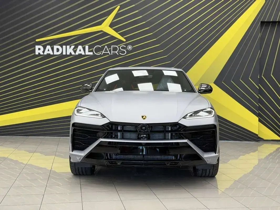 Nuevo Lamborghini Urus 801 CV (589 kW) 2026 Gris SUV