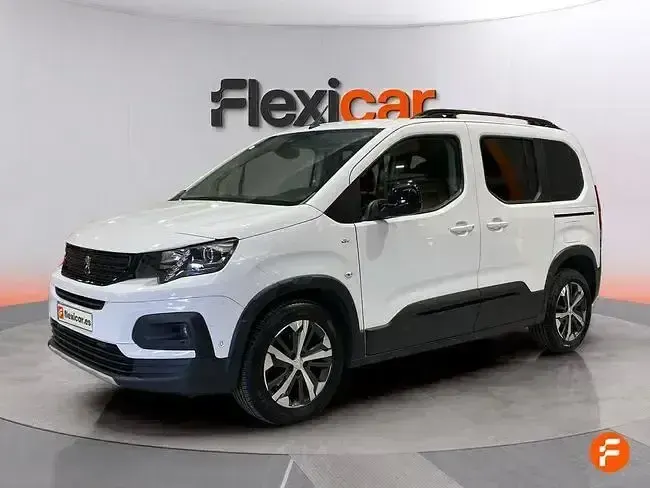 Usado Peugeot Rifter Allure 100 CV (73 kW) 2023 Blanco Monovolumen