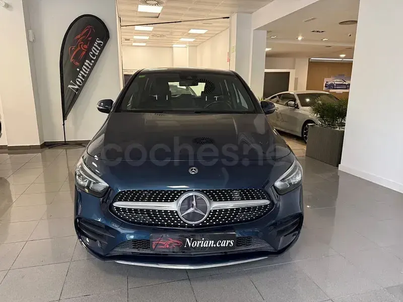 Usado Mercedes B180 116 CV (85 kW) 2019 Azul Utilitario