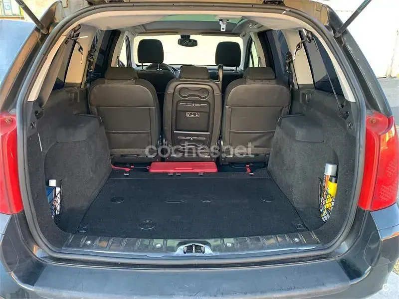 Usado Peugeot 307 110 CV (80 kW) 2005 Negro Familiar