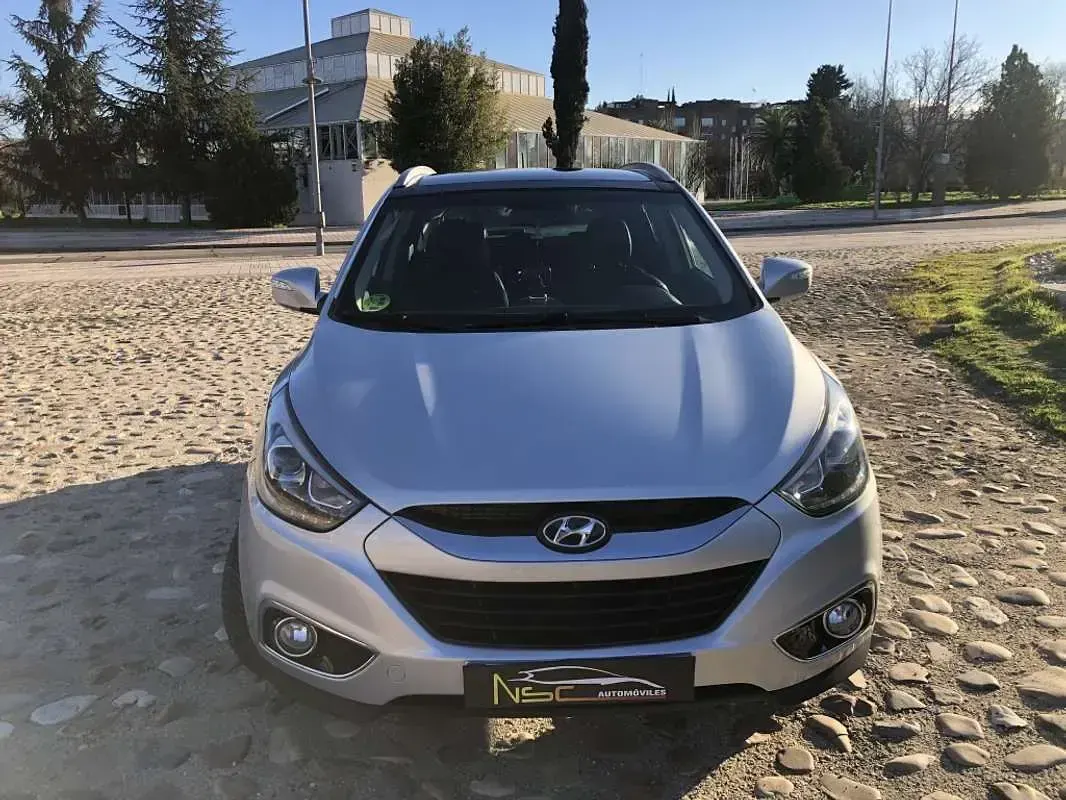 Usado Hyundai ix35 GLS 136 CV (100 kW) 2014 Gris SUV