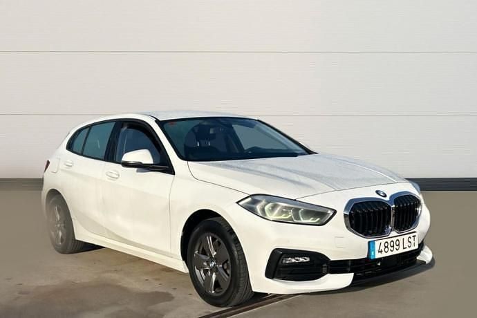 Usado BMW 118 Comfort Edition 136 CV (100 kW) 2021 Utilitario
