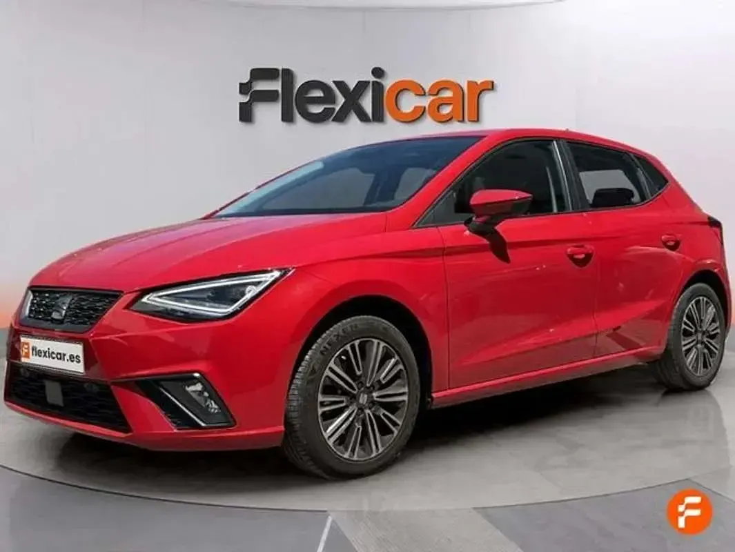 Usado Seat Ibiza Style 116 CV (85 kW) 2023 Rojo Utilitario