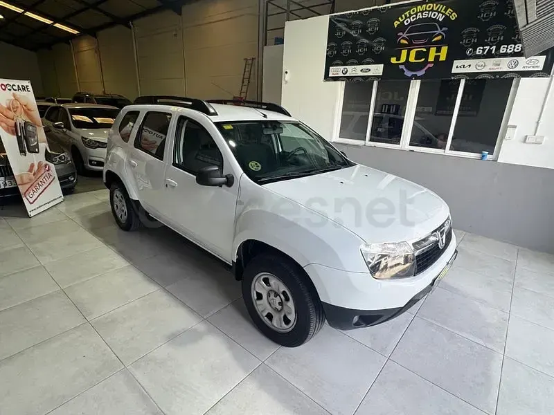 Usado Dacia Duster Ambiance 109 CV (80 kW) 2012 Blanco SUV