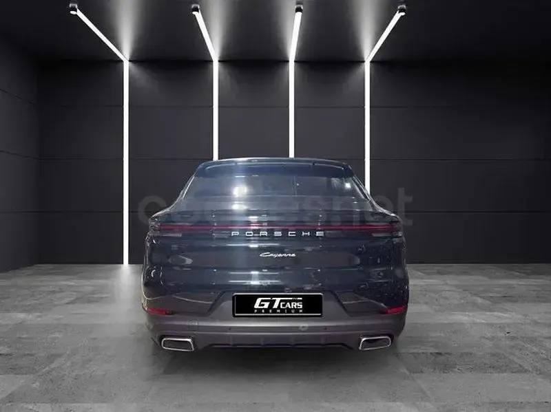 Usado Porsche Cayenne Turbo E-Hybrid 739 CV (543 kW) 2024 Negro SUV