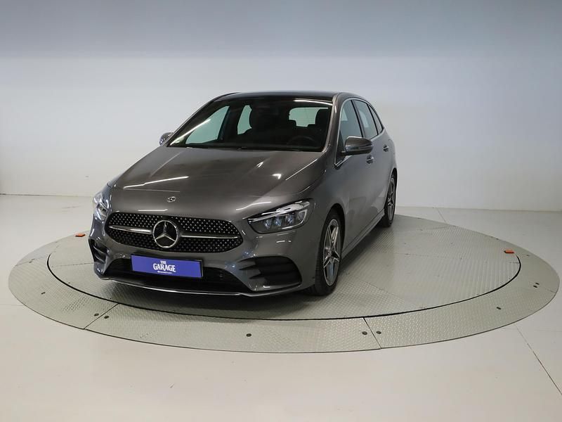 Gris Usado 2023 Mercedes B180 Monovolumen | 33.900 € (Caro) - Imagen 1/1