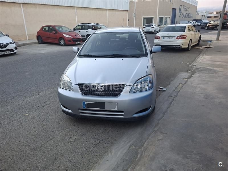Gris / plata Usado 2004 Toyota Corolla Sol Berlina | 4400 € (Precio justo) - Imagen 1/4