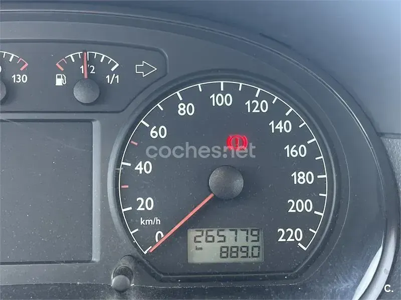 Usado VW Polo Trendline 75 CV (55 kW) 2004 Negro Berlina