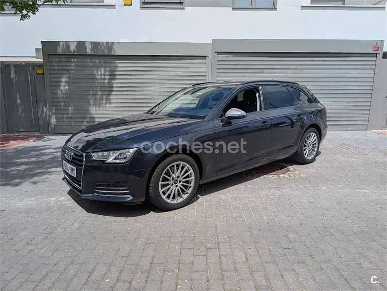 Usado Audi A4 Design 150 CV (110 kW) 2017 Azul Familiar