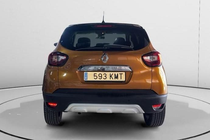 Usado Renault Captur Zen 120 CV (88 kW) 2018 SUV