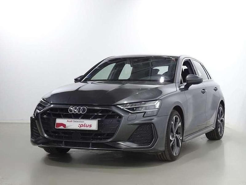 Gris Usado 2024 Audi A3 Sportback S-Line Utilitario | 33.100 € (Caro) - Imagen 1/4