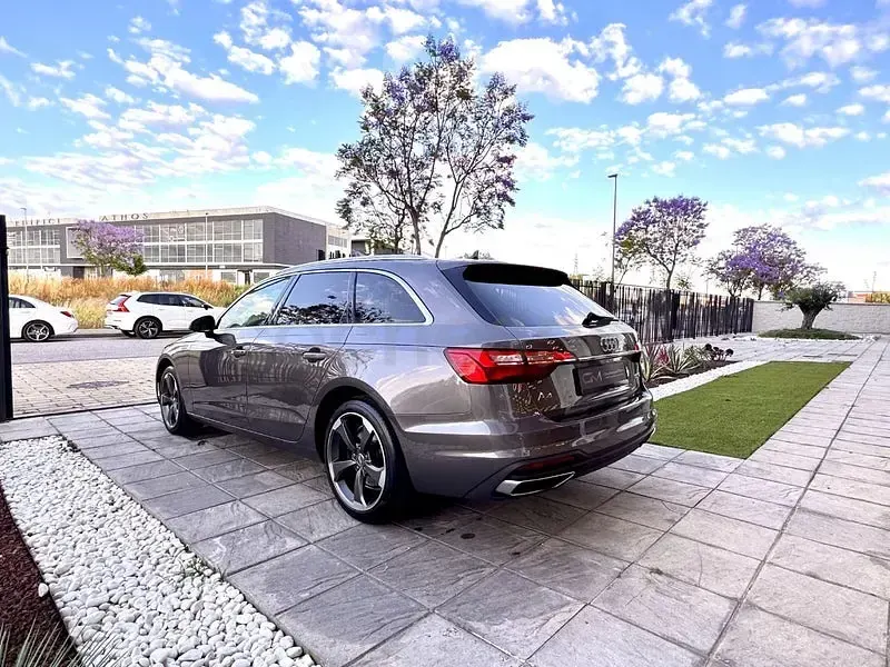 Usado Audi A4 Advanced Plus 163 CV (119 kW) 2020 Beige Familiar