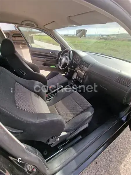 Usado VW Golf IV GTI 150 CV (110 kW) 2000 Negro Berlina