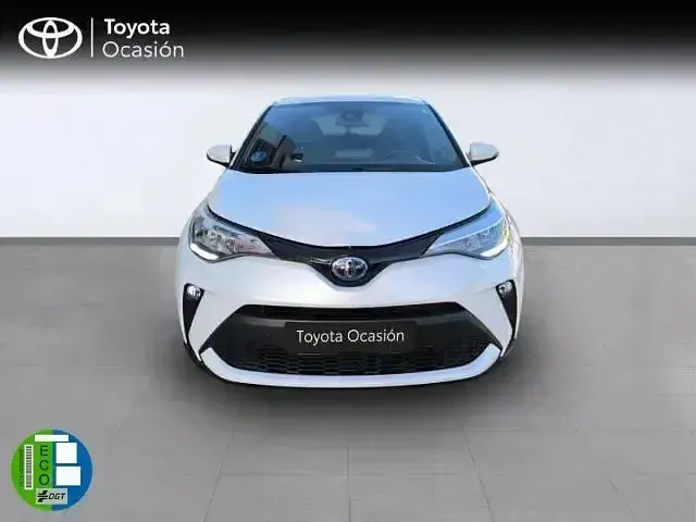 Käytetty Toyota C-HR Advance 122 HP (89 kW) 2022 Valkoinen Katumaasturi