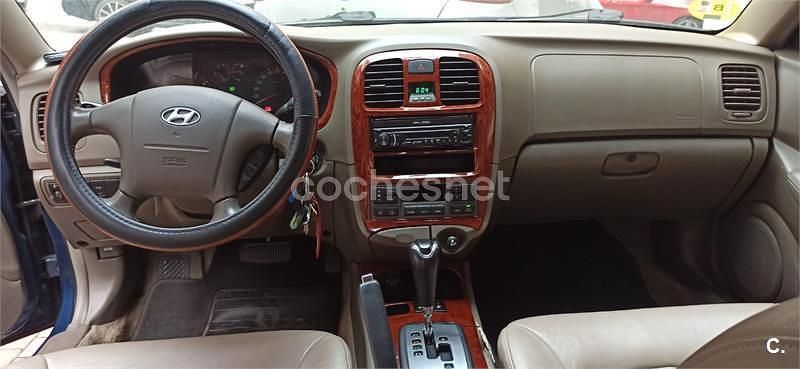 Usado Hyundai Sonata GLS 172 CV (126 kW) 2004 Azul Berlina