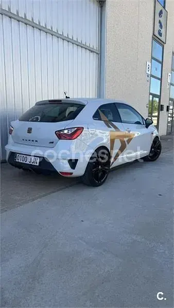 Usado Seat Ibiza SC CUPRA 192 CV (141 kW) 2015 Blanco Utilitario