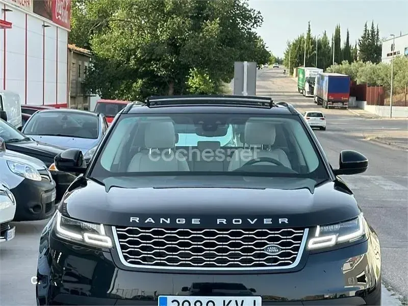 Usado Land Rover Range Rover Velar SE 240 CV (176 kW) 2019 Negro SUV