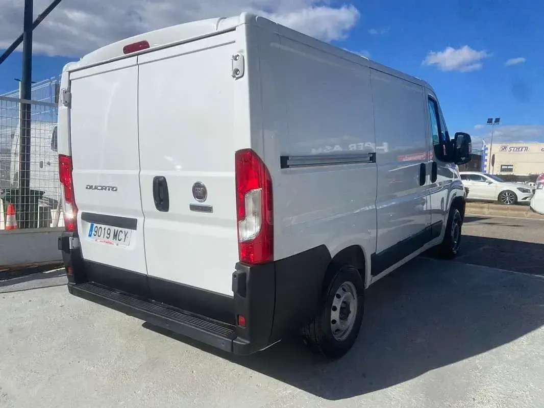 Usado Fiat Ducato 139 CV (102 kW) 2023 Blanco Van