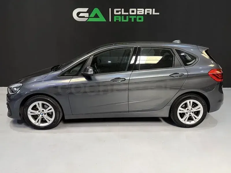 Usado BMW 218 150 CV (110 kW) 2018 Gris / plata Familiar