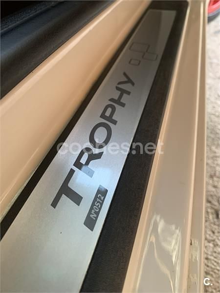 Usado Renault Mégane Coupé Trophy 275 CV (202 kW) 2015 Blanco Coupe