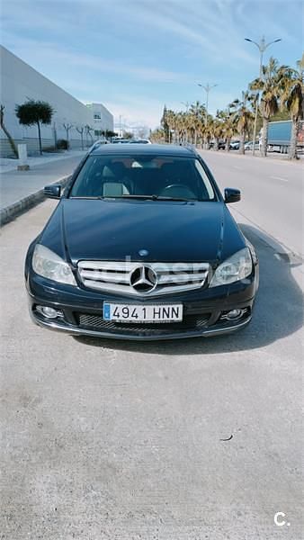 Usado Mercedes C200 136 CV (100 kW) 2010 Azul Familiar