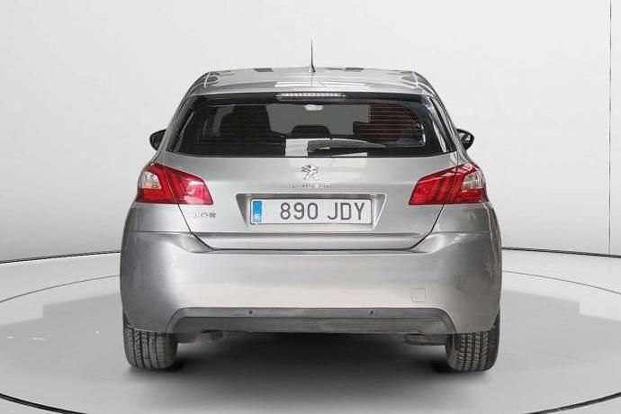 Usado Peugeot 308 Active 130 CV (95 kW) 2015