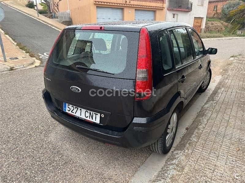 Usado Ford Fusion 100 CV (73 kW) 2005 Negro Berlina