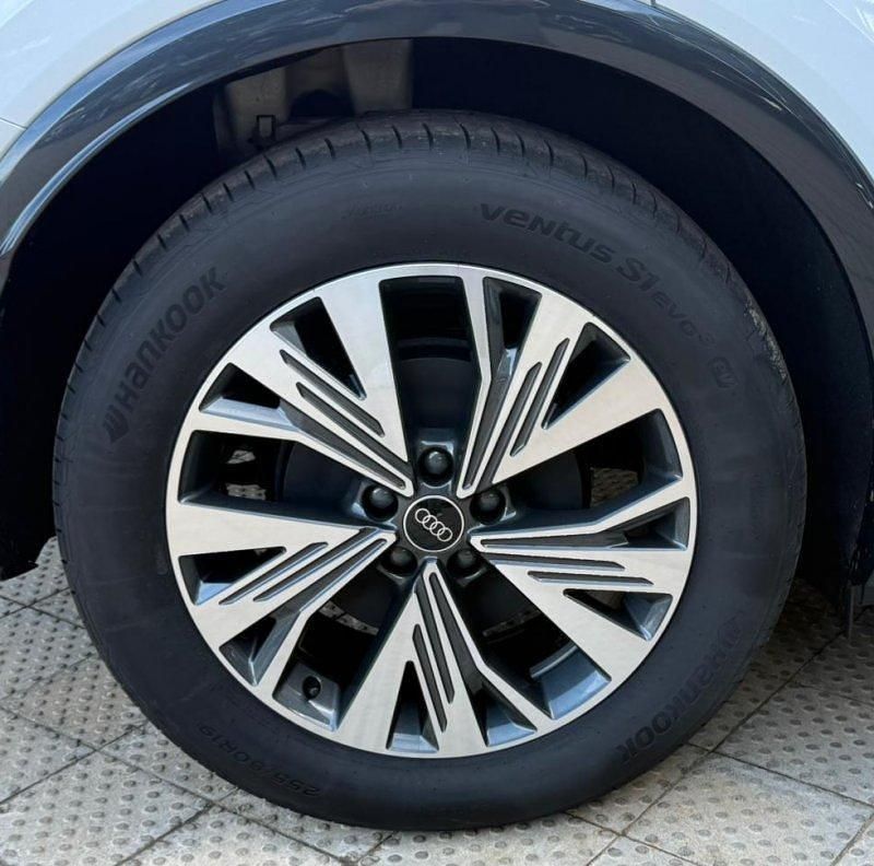 Usado Audi Q4 Sportback e-tron Sport 150 kW (204 CV) 2026 Blanco glaciar metalizado SUV