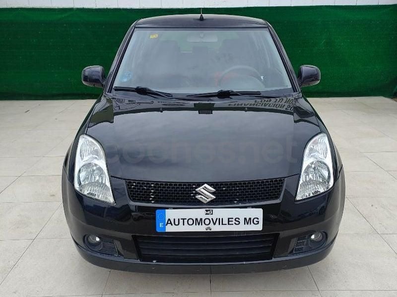 Usado Suzuki Swift GL 92 CV (67 kW) 2008 Negro Utilitario