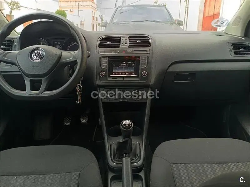 Usado VW Polo Edition 75 CV (55 kW) 2016 Blanco Berlina