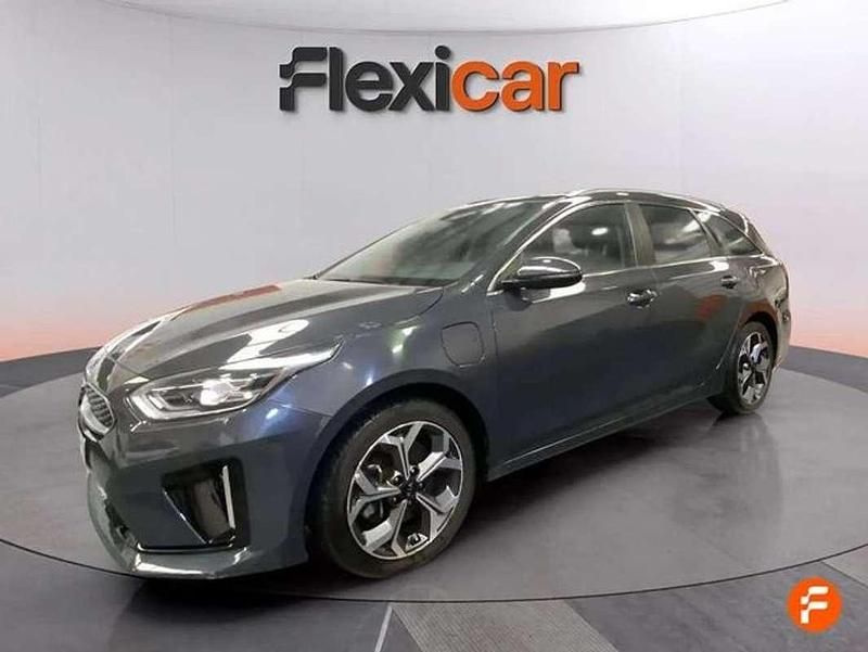 Usado Kia Ceed 141 CV (103 kW) 2021 Azul Utilitario
