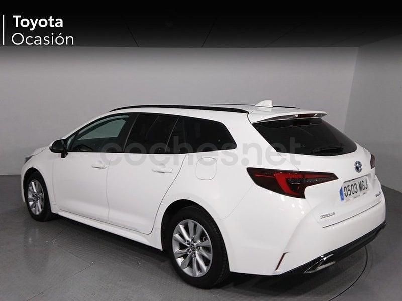 Usado Toyota Corolla Active 140 CV (102 kW) 2023 Blanco Familiar