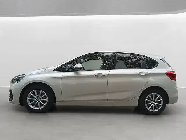 Usado BMW 216 Active Tourer Executive 116 CV (85 kW) 2020 Blanco Monovolumen