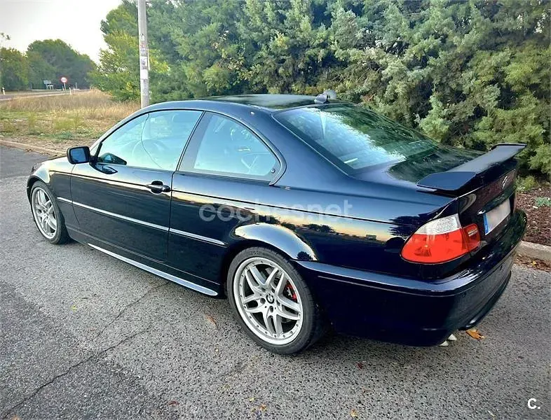 Usado BMW 330 Sport Line 204 HP (150 kW) 2005 Preto Coupé