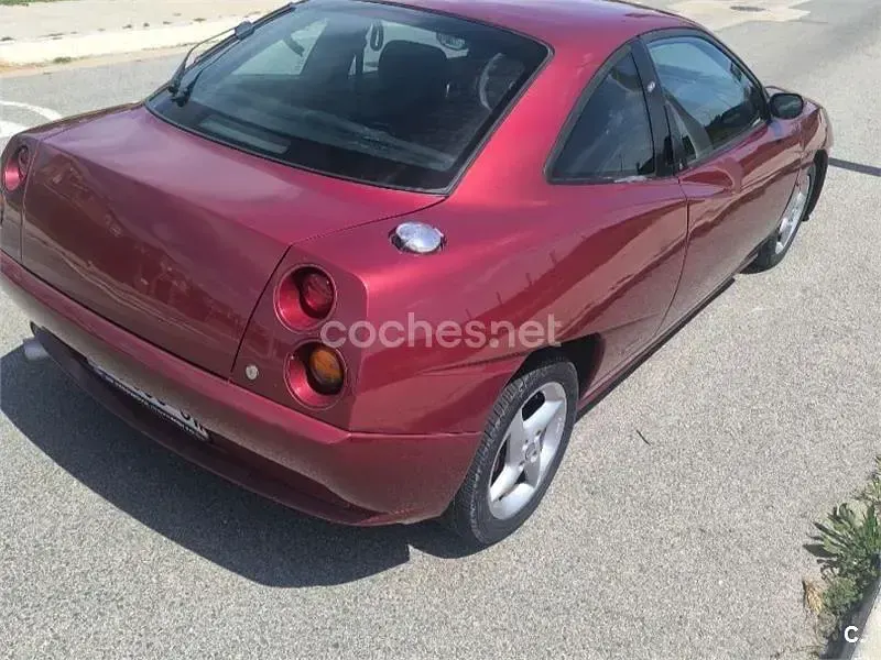Usado Fiat Coupé 130 CV (95 kW) 1999 Granate Coupe