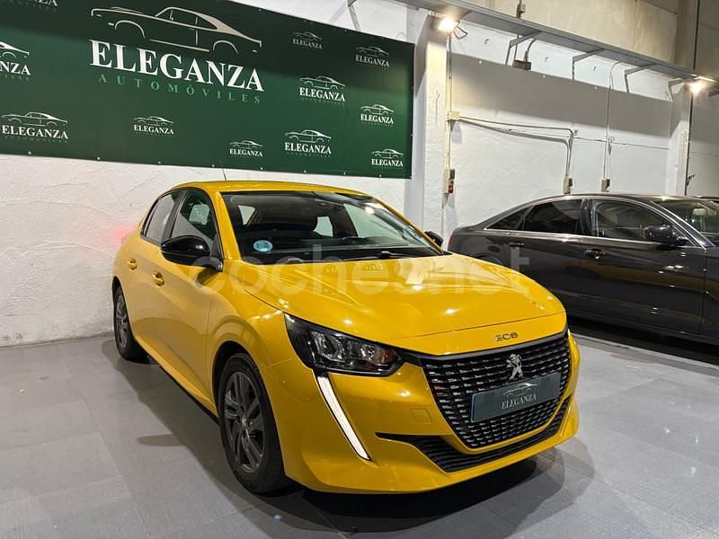 Usado Peugeot 208 Style 102 CV (75 kW) 2021 Amarillo Utilitario