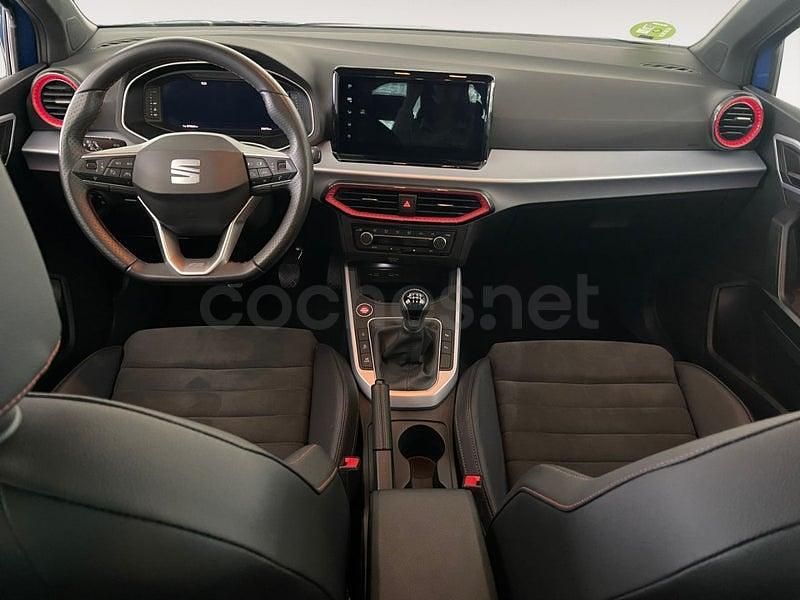 Usado Seat Arona FR 110 CV (80 kW) 2024 Azul SUV